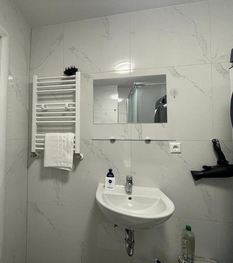 Erbacher Ferienwohnung 2 Erbach an der Danau ภายนอก รูปภาพ